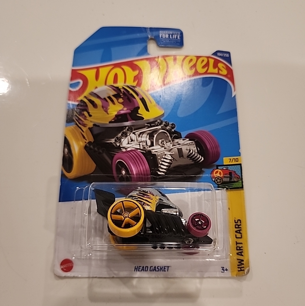 Head Gasket Toy Car - Black, Yellow, Pink Hot Wheels Head Gasket Multiple Color
